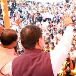 जनता का स्नेह और विकास की सौगात, पिथौरागढ़ में सीएम धामी ने ₹284 करोड़ से अधिक की परियोजनाओं को दी गति