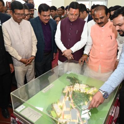 मुख्यमंत्री पुष्कर सिंह धामी ने बाबू जगजीवन राम मेडिकल कॉलेज में 50 MBBS सीटों पर प्रवेश प्रक्रिया शुरू होने की कही बात